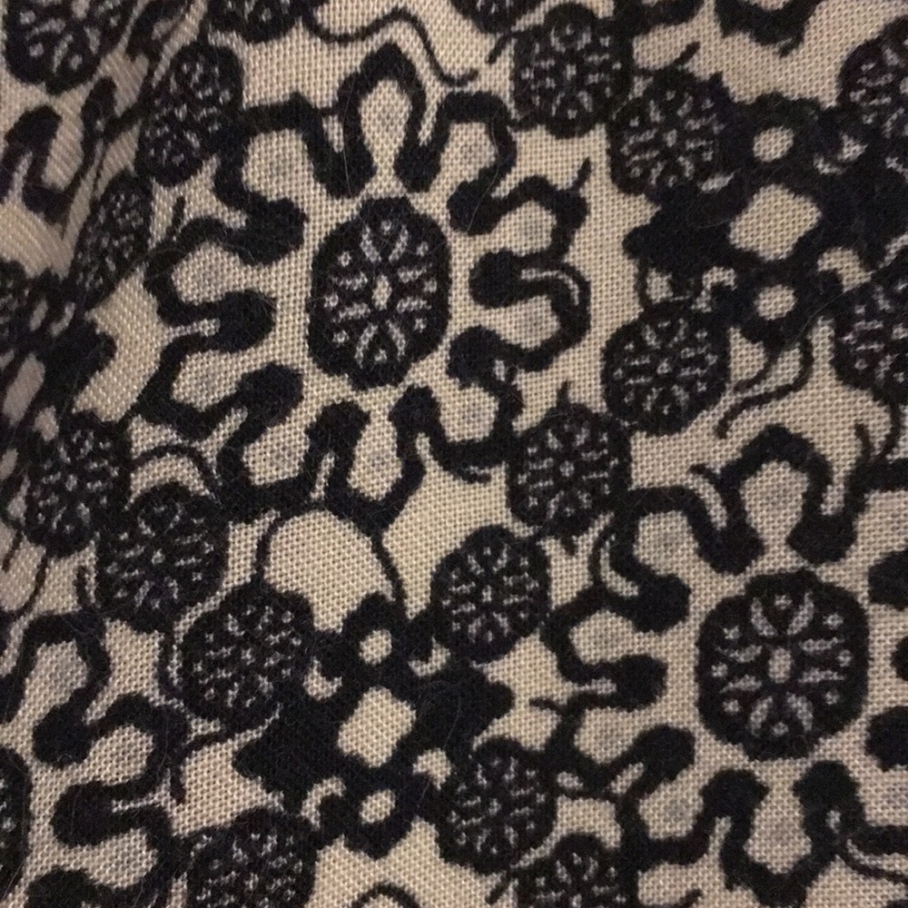 Blouse - Picture 2 of 8
